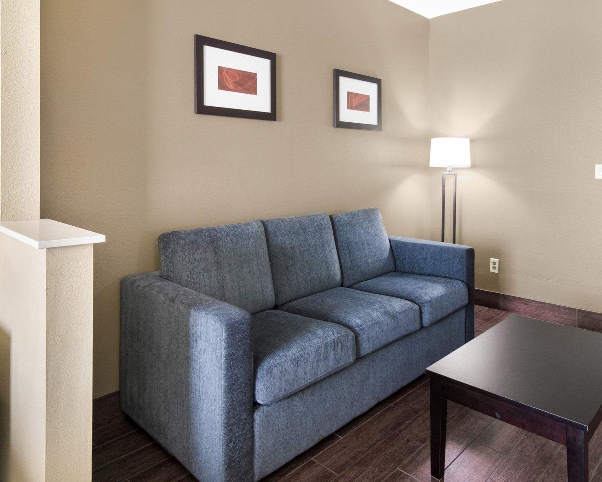 Comfort Suites Odessa Esterno foto