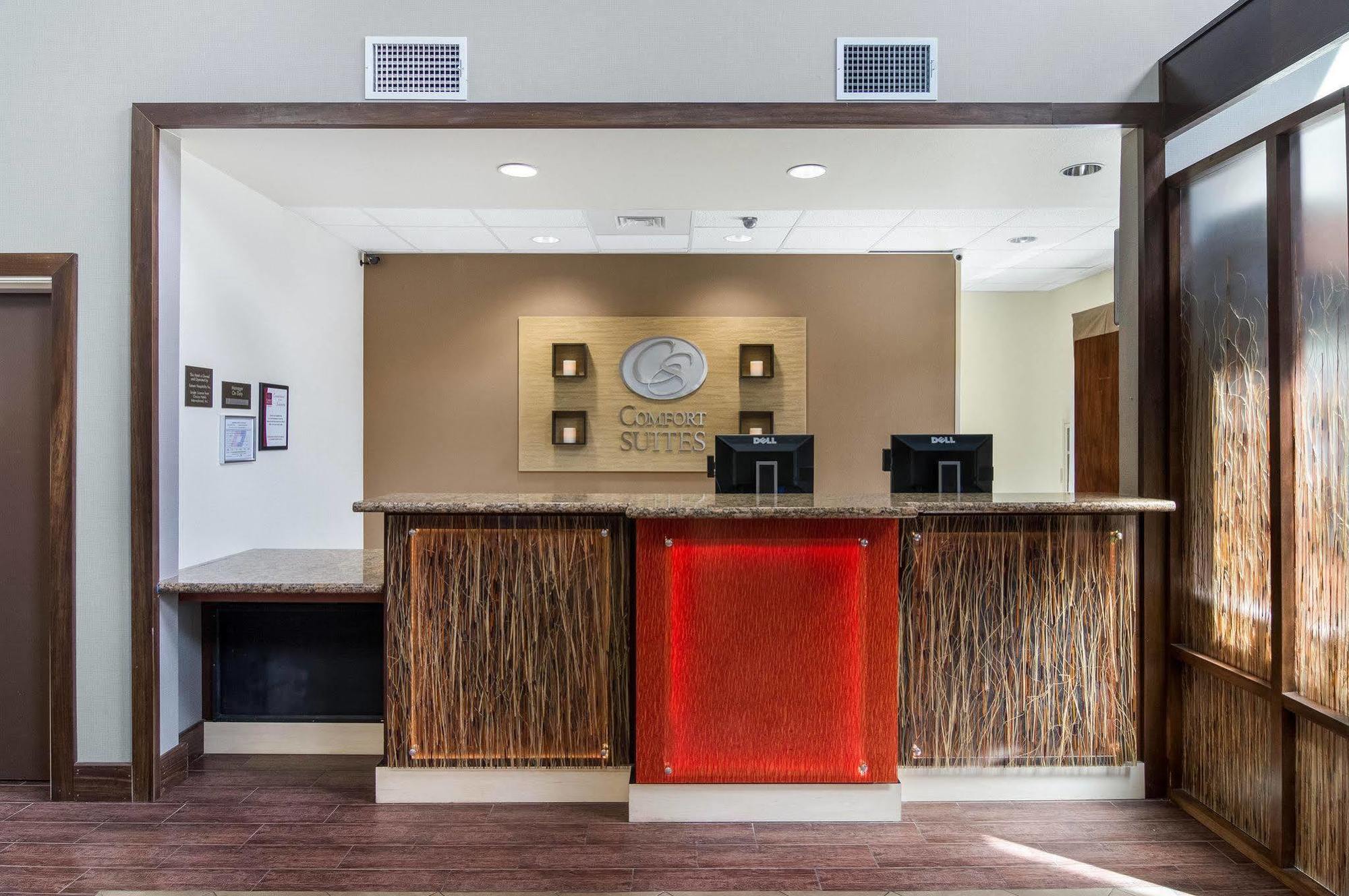 Comfort Suites Odessa Esterno foto