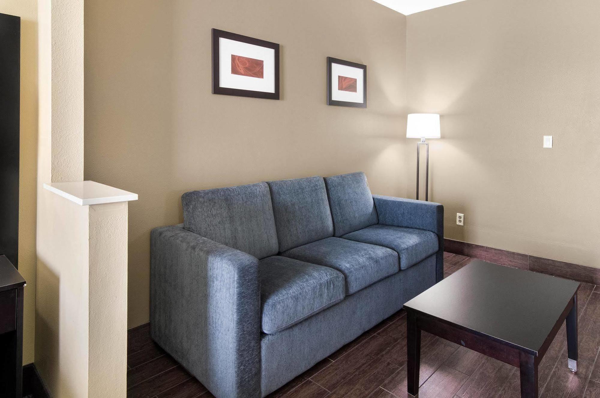 Comfort Suites Odessa Esterno foto