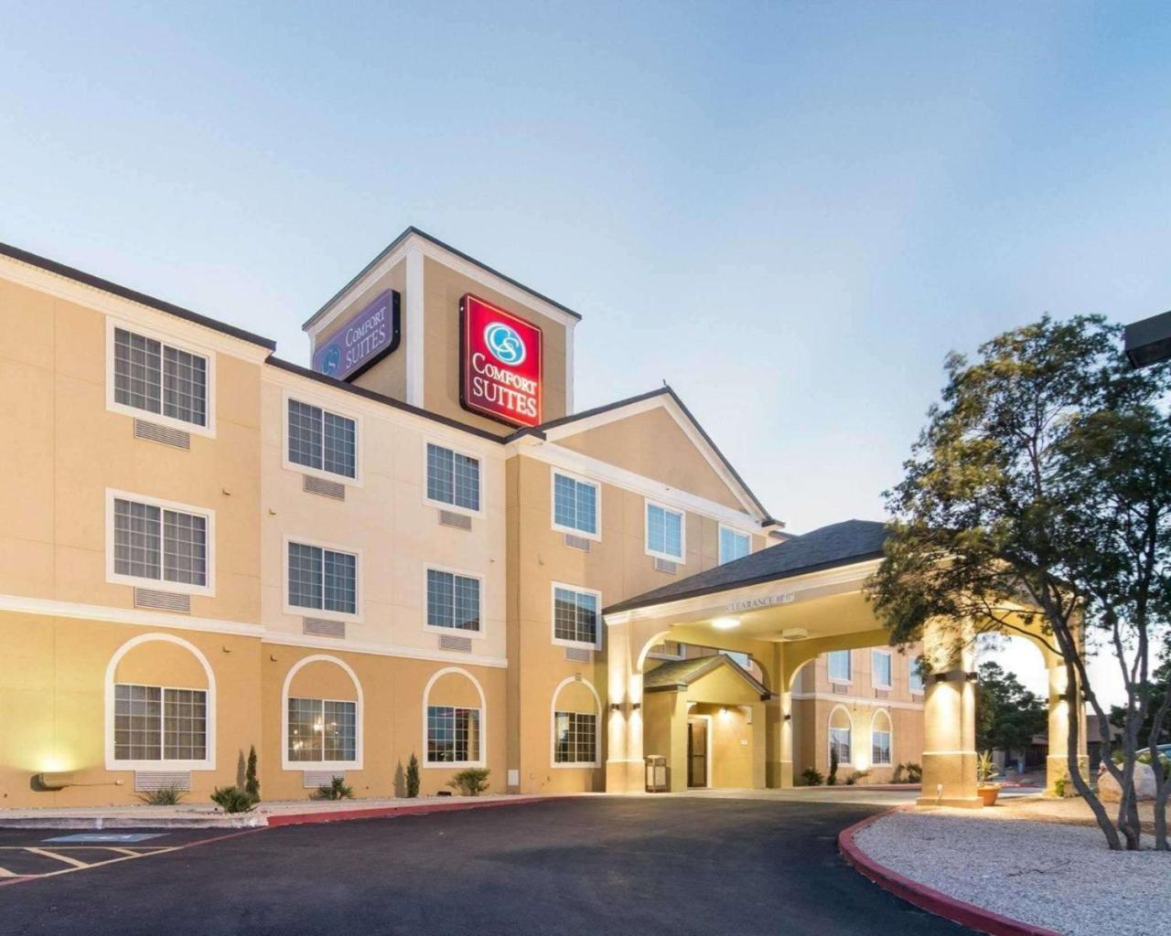 Comfort Suites Odessa Esterno foto